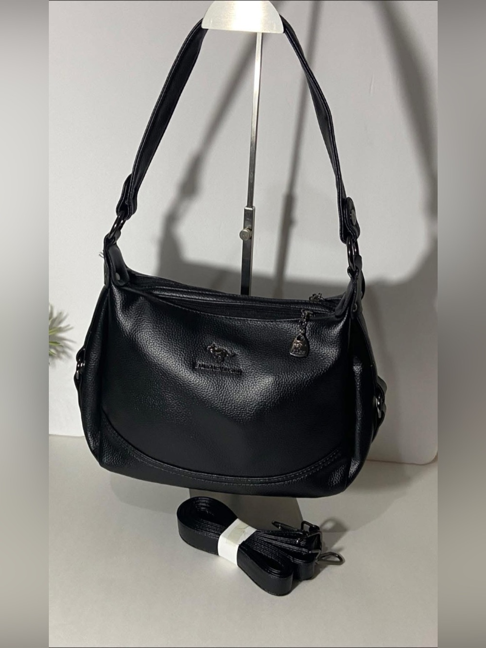 🖤 Crafted for Women Who Love Elegance.